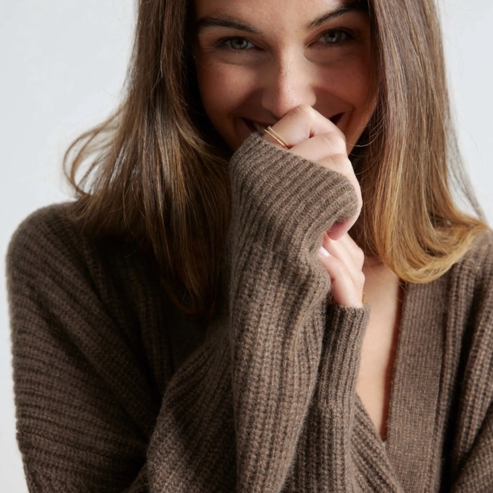 NWOT Quince Brown Mongolian Cashmere Oversized Boyfriend Cardigan Sweater Size S - Picture 6 of 12